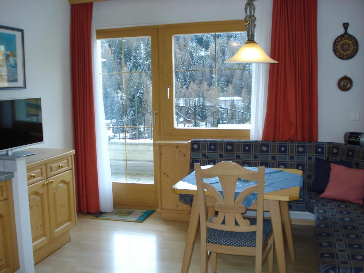 Chasa Valetta Apartamento Samnaun Quarto foto